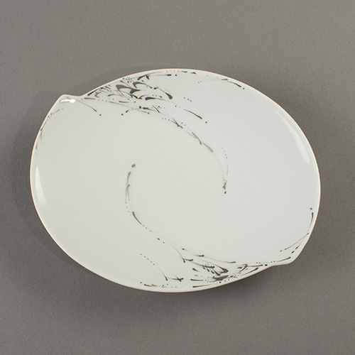 ZuW_SILBERWEISS_KOMPLETT_Untertasse_2_18x15cm